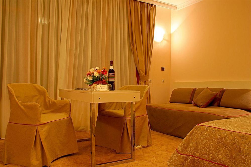 Geneva Hotel ソフィア エクステリア 写真